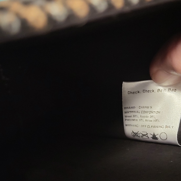 Korean Brand CHARMS Belt Bag with Patched Logo - UNISEX - Picture 7 of 8